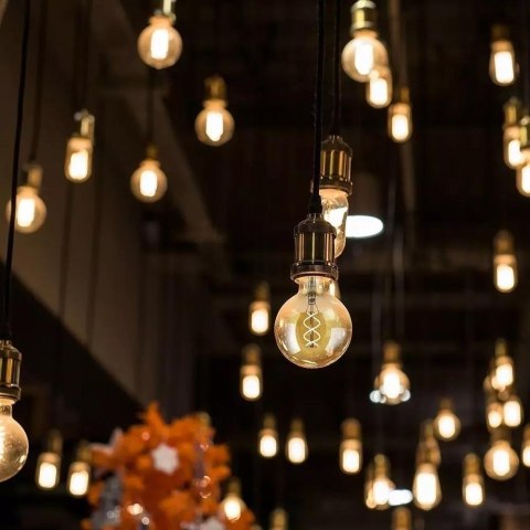 Żarówka LED V-TAC 5W Filament E27 Kula G95 Złota VT-2075 2200K 300lm