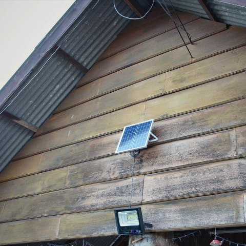 Projektor LED Solarny V-TAC 40W Czarny IP65, Pilot, Timer VT-200W 6000K 3100lm