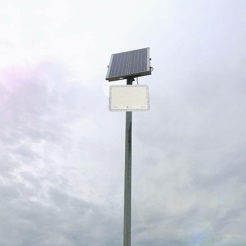 Projektor LED Solarny V-TAC 30W Pilot, AUTO, Timer, IP65 Biały VT-240W-W 6400K 2600lm