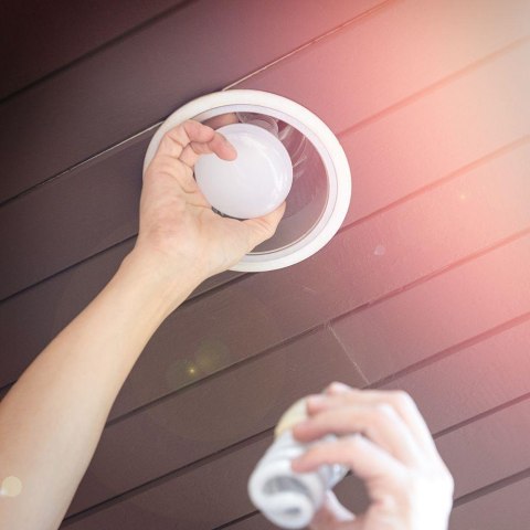 11W R80 LED bulb 4000K E27