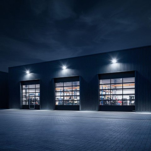 200W FLOODLIGHTCREE CHIP(1M WIRE)LED BY CREE6500K WHITE BODY (135LM/W) 6YRS WARRANTY IP65