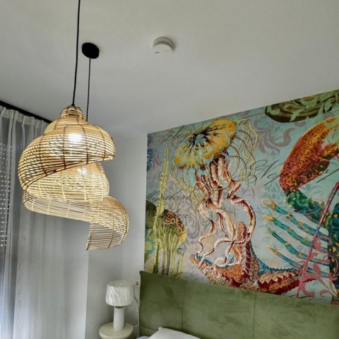 Light Prestige Rattanowa lampa wisząca Shella 60 cm jasne drewno 1xE27